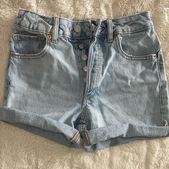 Long & high waisted light washed button up Jean shorts - Picture 3 of 5
